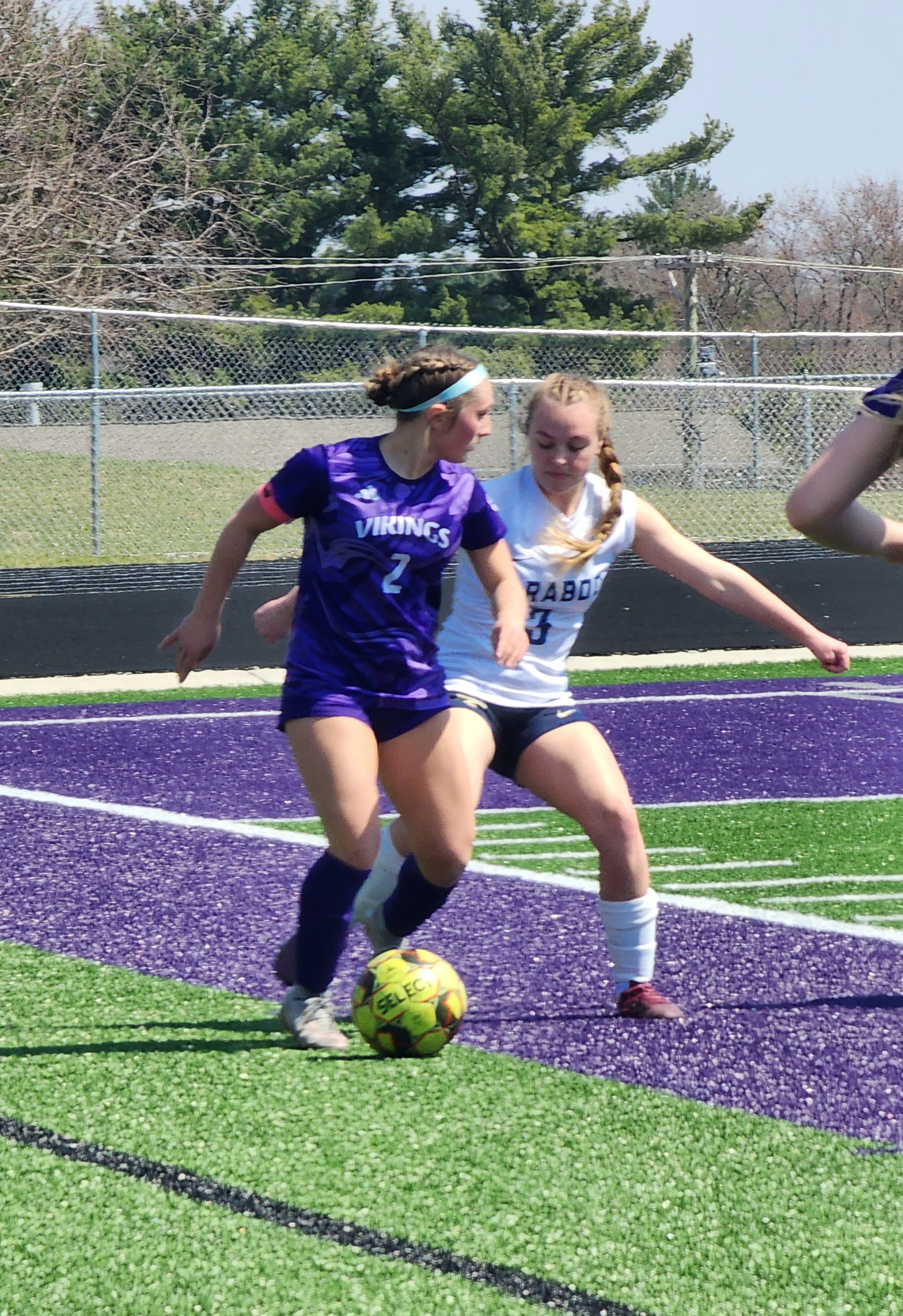 Baraboo Thunderbirds Face Narrow Defeat in Soccer Conference Showdown Against Stoughton Vikings