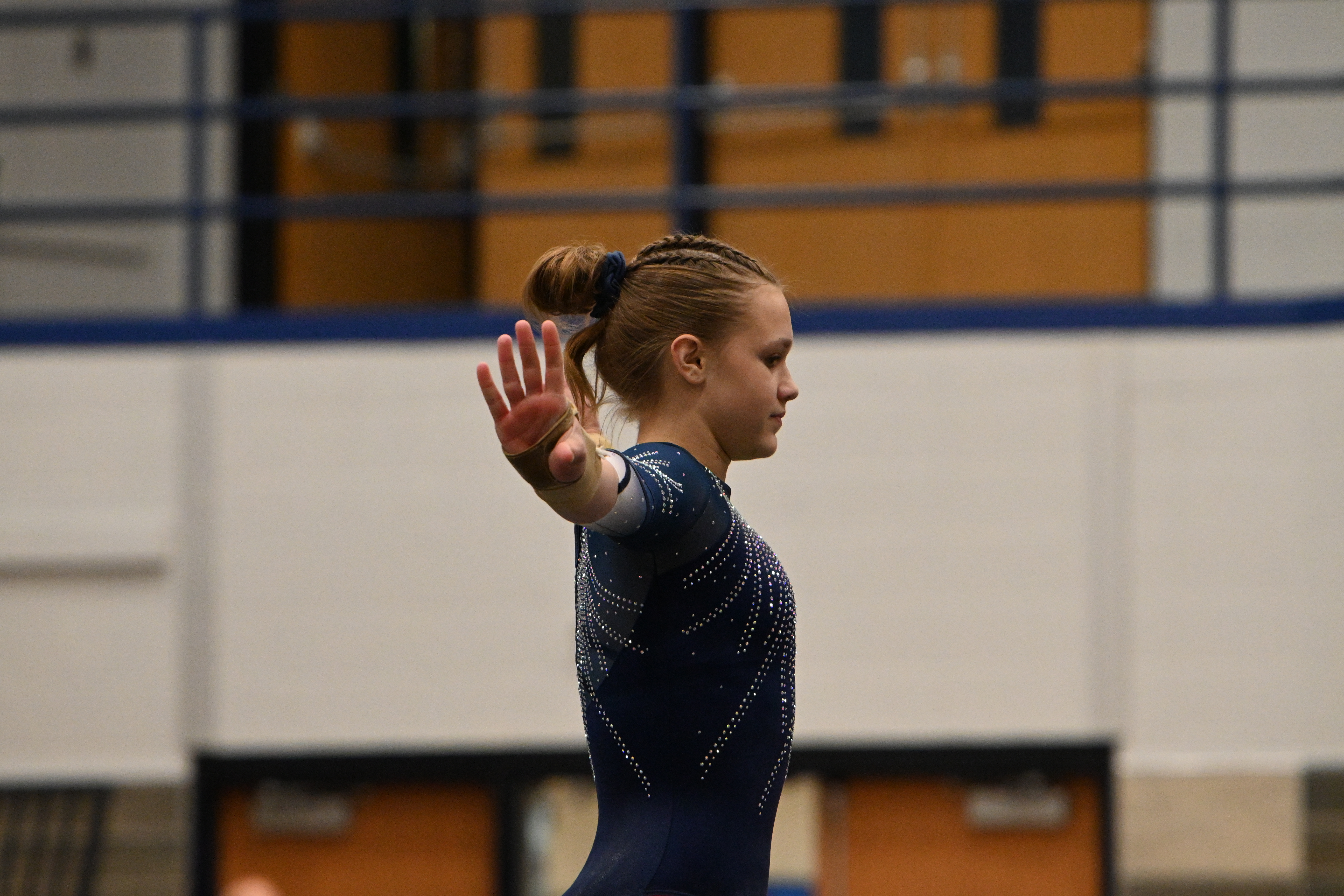 Porter and Valley Lead Thunderbirds in Strong Conference Showing