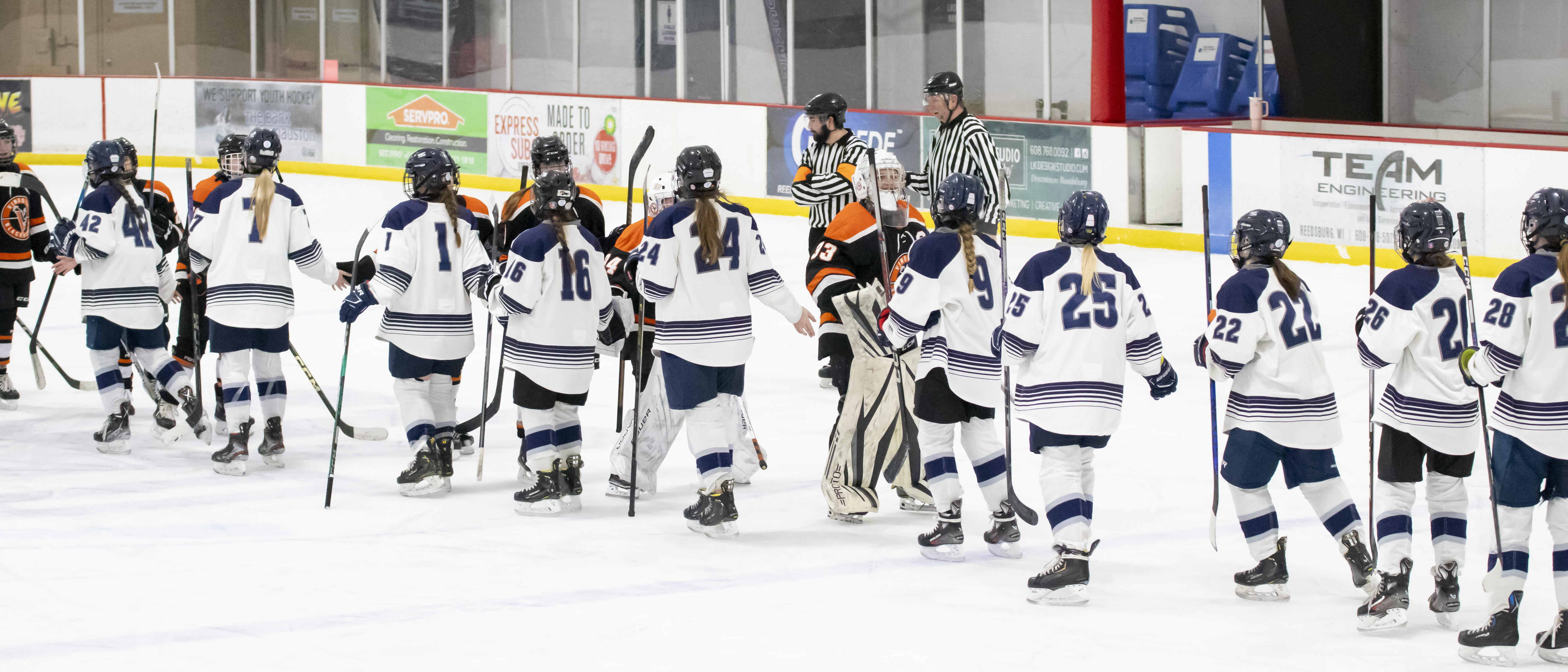 Badger Lightning Continues Their Winning Ways